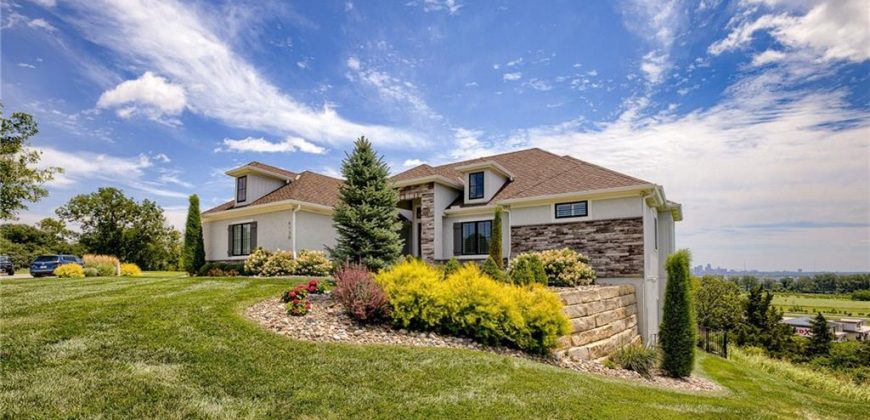 Homes for Sale in Riverside, MO 64150 | 4150  Palisades Point