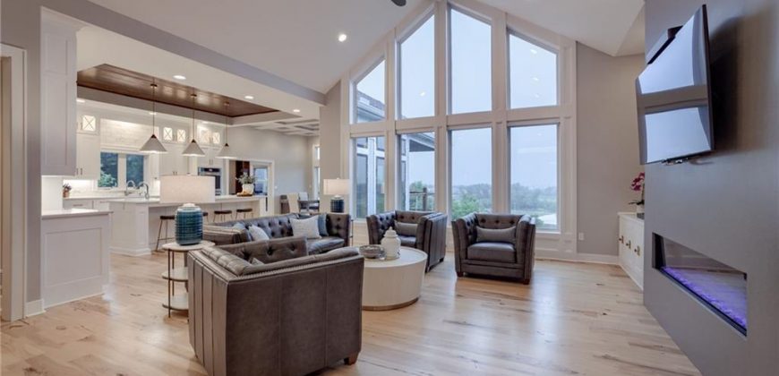 Homes for Sale in Riverside, MO 64150 | 4150  Palisades Point