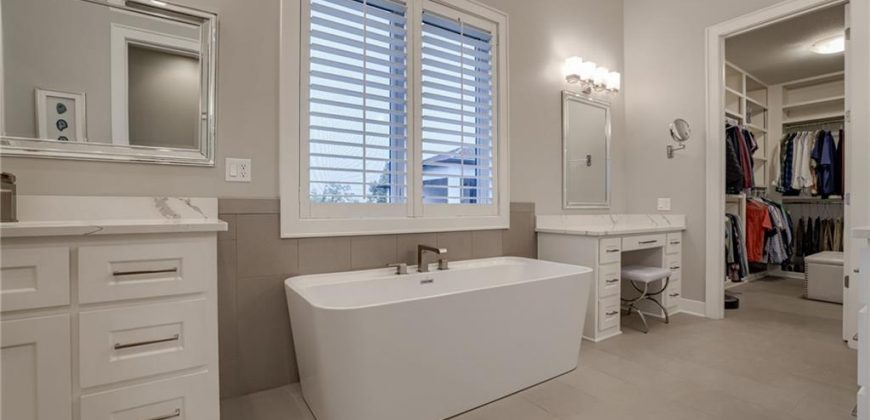 Homes for Sale in Riverside, MO 64150 | 4150  Palisades Point