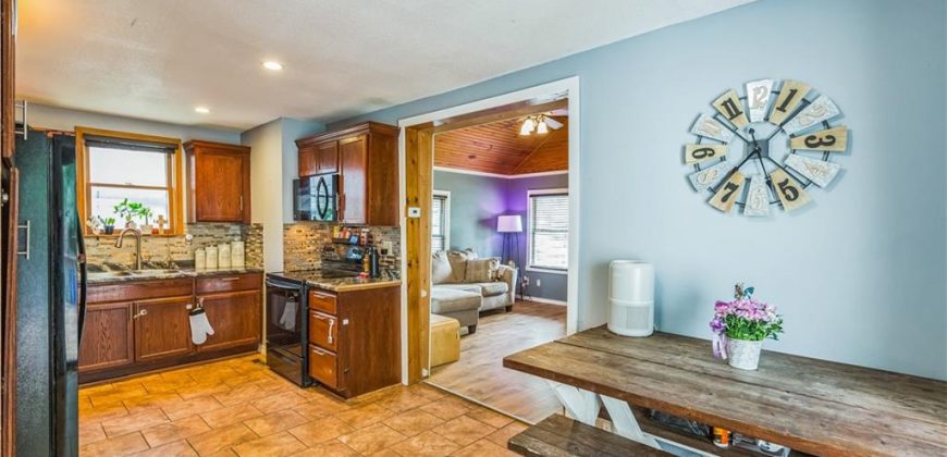 Homes for Sale in Kansas City, MO 64118 | 6820 N Campbell Street