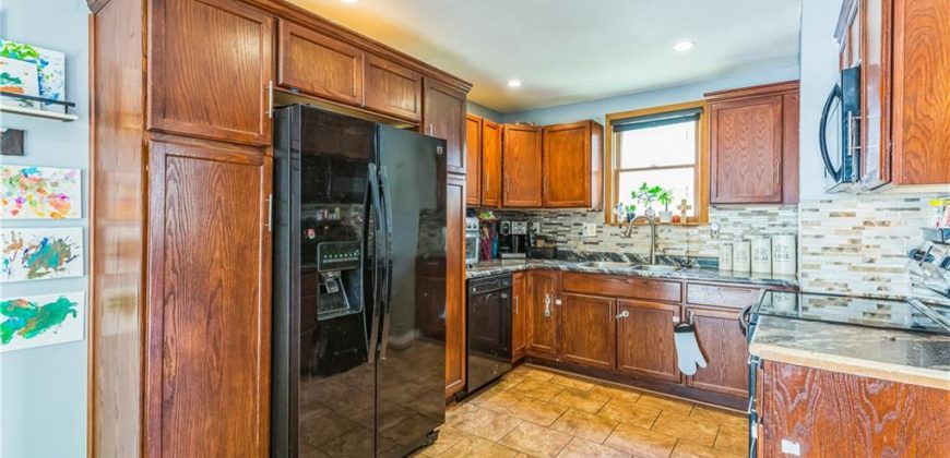 Homes for Sale in Kansas City, MO 64118 | 6820 N Campbell Street