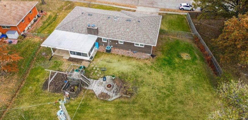 Homes for Sale in Gladstone, MO 64118 | 1303 NE 77th Street