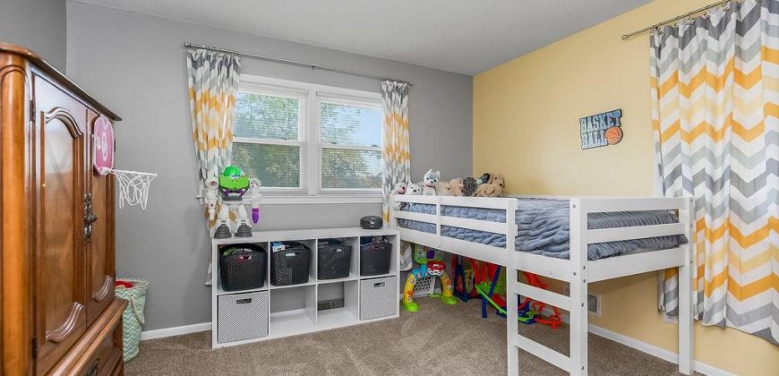 Homes for Sale in Gladstone, MO 64118 | 1303 NE 77th Street