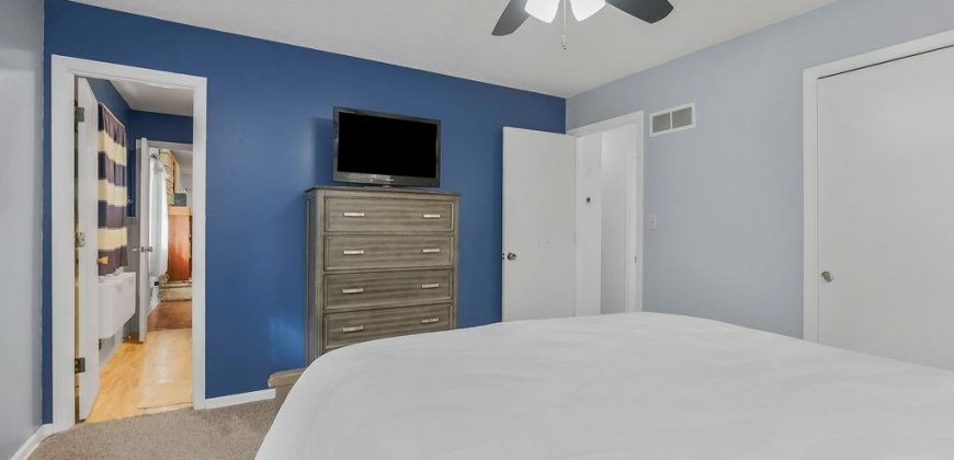 Homes for Sale in Gladstone, MO 64118 | 1303 NE 77th Street