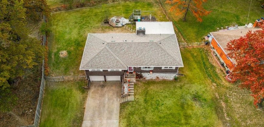 Homes for Sale in Gladstone, MO 64118 | 1303 NE 77th Street