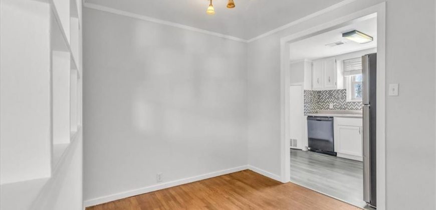 Homes for Sale in Claycomo, MO 64119 | 205 E Longfellow Street