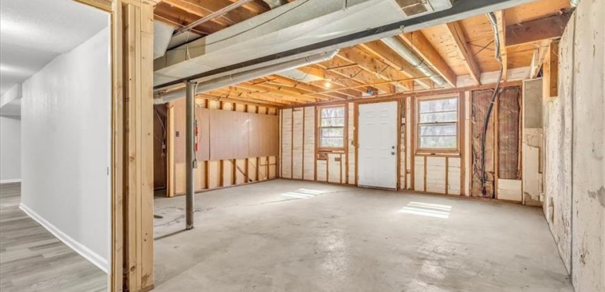 Homes for Sale in Liberty, MO 64068 | 1484  Hemlock Drive