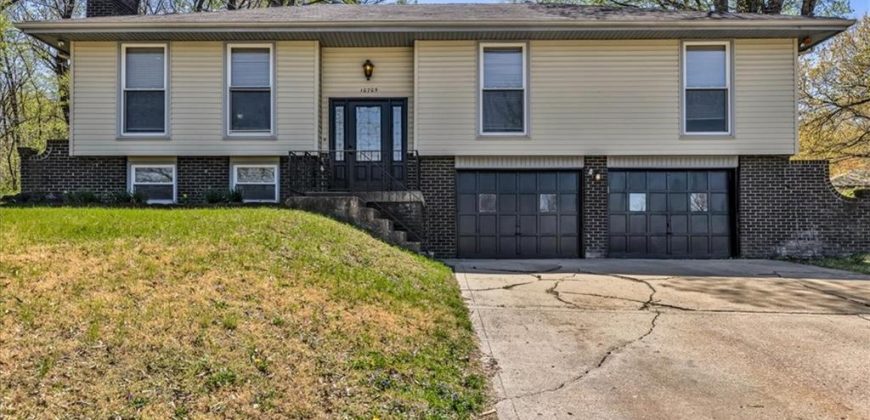 Homes for Sale in Kansas City, MO 64152 | 10705 NW 58th Street