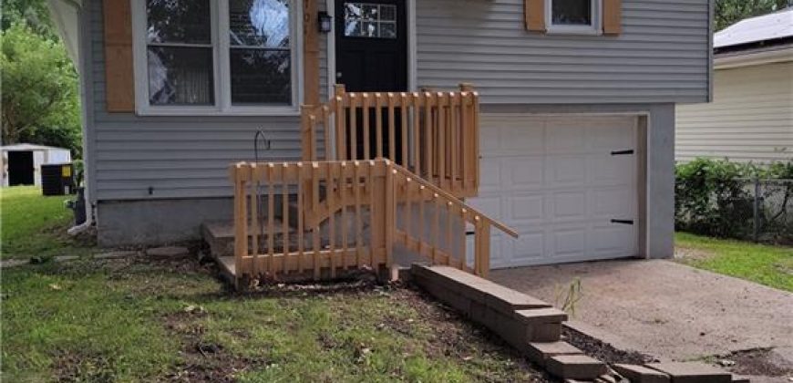 Homes for Sale in Kansas City, MO 65155 | 701 NW 88TH Terrace