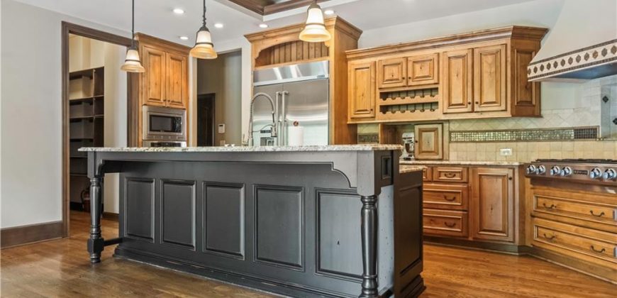 Homes for Sale in Kansas City, MO 64116 | 4501 N Hickory Lane