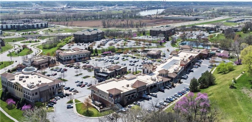 Homes for Sale in Kansas City, MO 64116 | 4501 N Hickory Lane