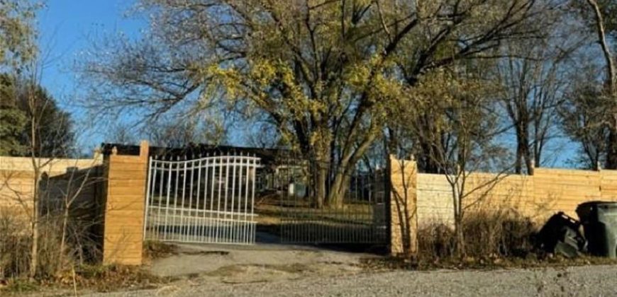 Homes for Sale in Liberty, MO 64068 | 12111  Scott Avenue