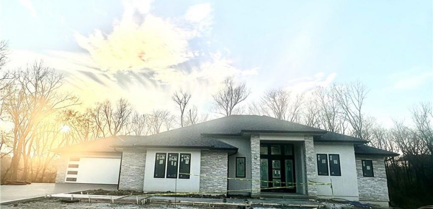 Homes for Sale in Parkville, MO 64152 | 7260 NW Pampas Lane