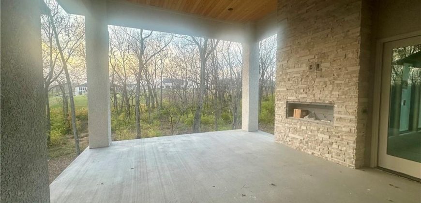 Homes for Sale in Parkville, MO 64152 | 7260 NW Pampas Lane