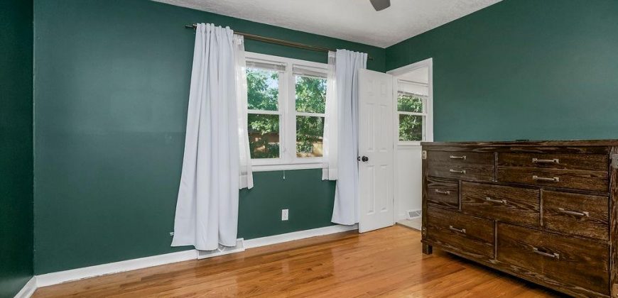 Homes for Sale in Lake Waukomis, MO 64151 | 387 NW North Shore Drive