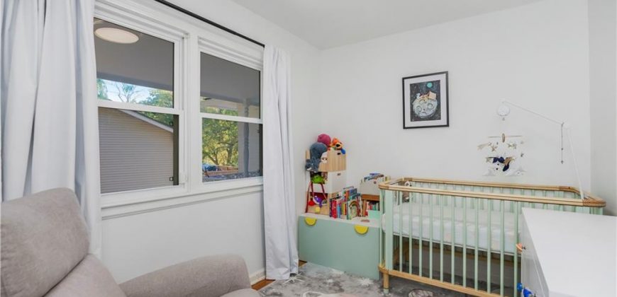 Homes for Sale in Lake Waukomis, MO 64151 | 387 NW North Shore Drive