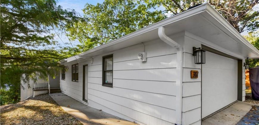 Homes for Sale in Lake Waukomis, MO 64151 | 387 NW North Shore Drive