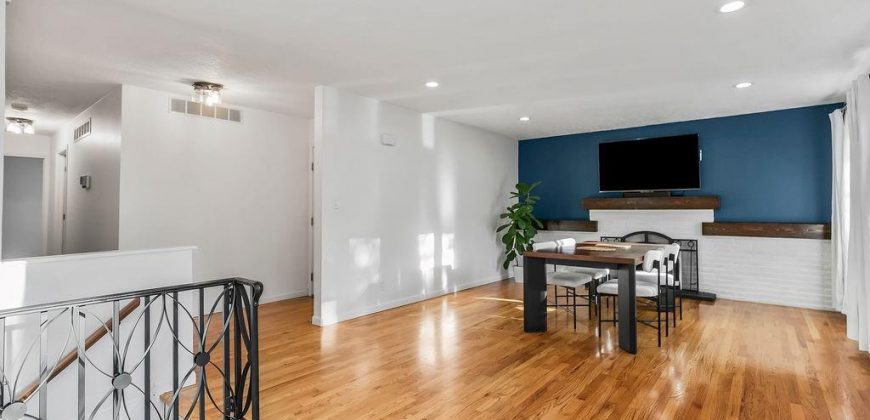 Homes for Sale in Lake Waukomis, MO 64151 | 387 NW North Shore Drive