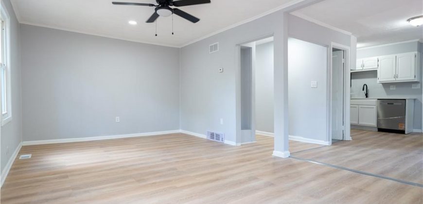 Homes for Sale in Liberty, MO 64068 | 400 N Morse Avenue