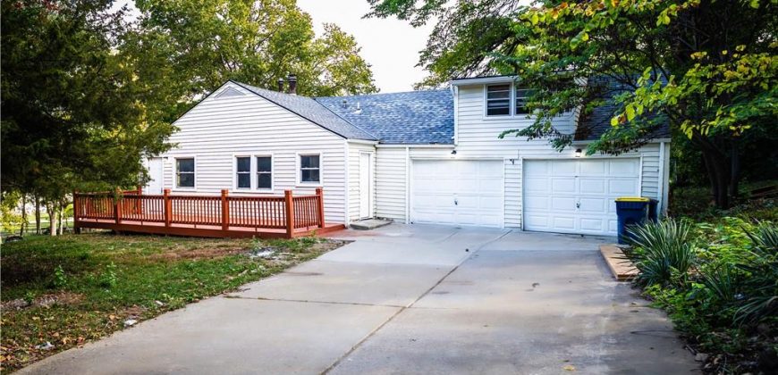 Homes for Sale in Liberty, MO 64068 | 400 N Morse Avenue