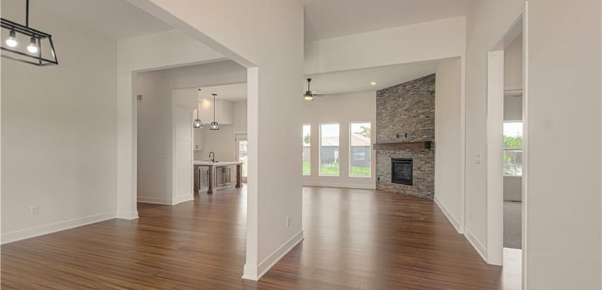 Homes for Sale in Kearney, MO 64060 | 2211  Prairie Creek Drive