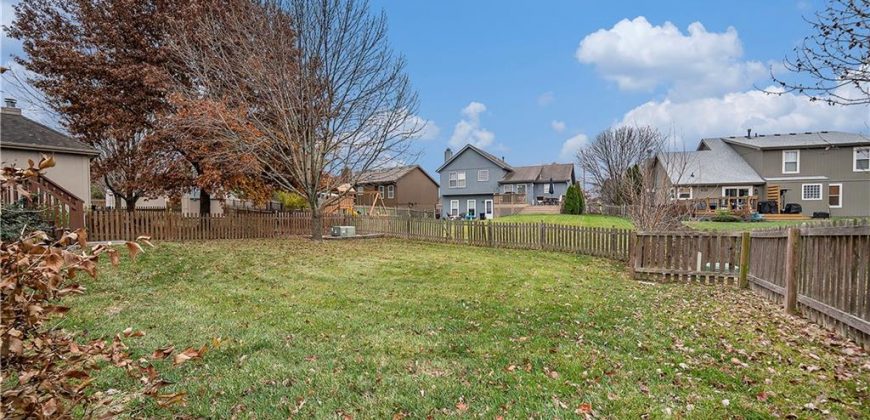 Homes for Sale in Kansas City, MO 64155 | 11264 N SUMMIT Street