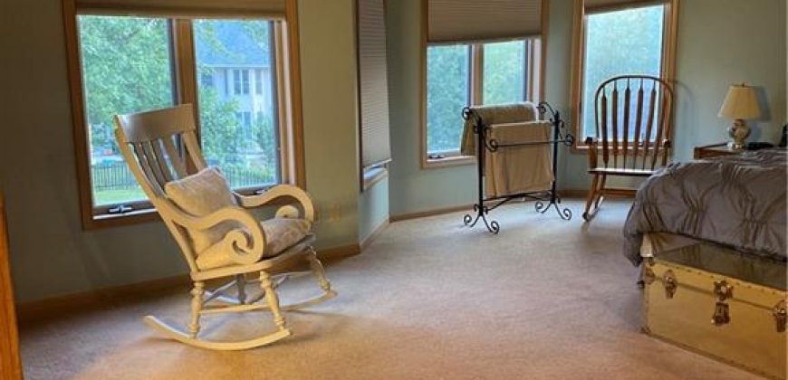 Homes for Sale in Gladstone, MO 64119 | 3105 NE 70 Street