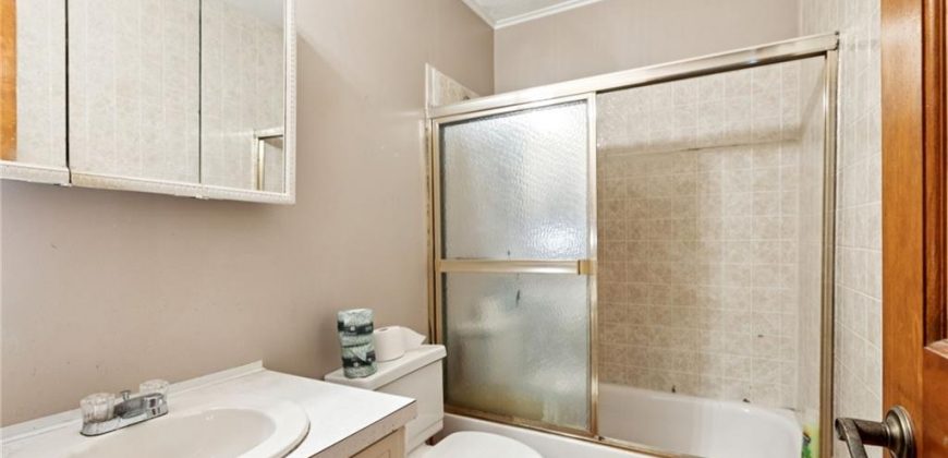 Homes for Sale in Kansas City, MO 64116 | 2505 NE 38th Street