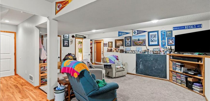 Homes for Sale in Kearney, MO 64060 | 1821  Lauren Lane