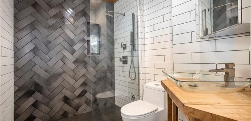 Homes for Sale in Kansas City, MO 64151 | 5864 N Beaman Avenue