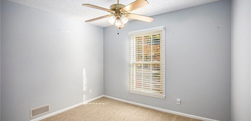 Homes for Sale in Kansas City, MO 64151 | 5864 N Beaman Avenue