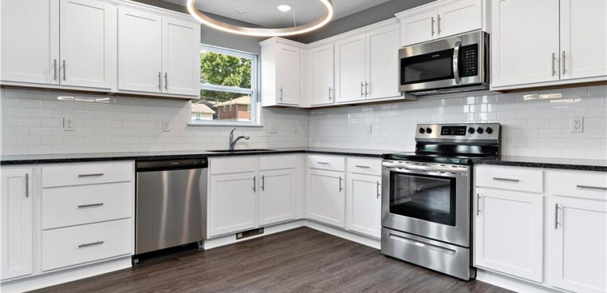 Homes for Sale in Kansas City, MO 64155 | 11222 N Oak Trafficway