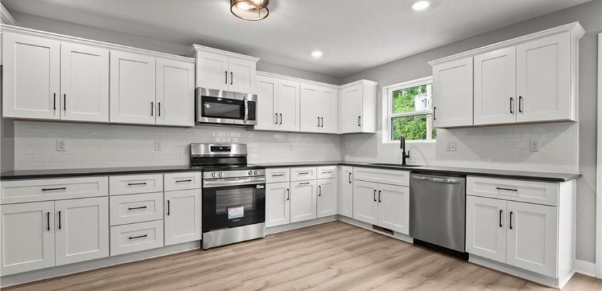 Homes for Sale in Kansas City, MO 64155 | 11218 N Oak Trafficway