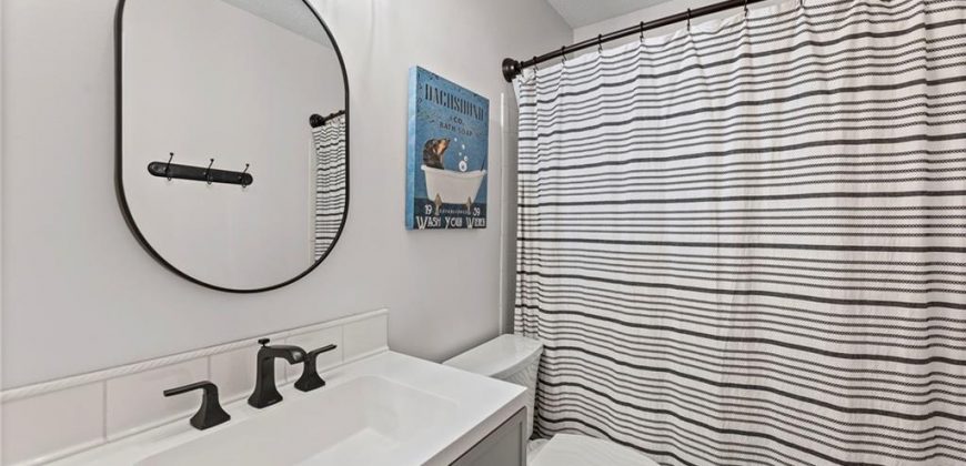 Homes for Sale in Gladstone, MO 64119 | 3619 NE 68th Terrace