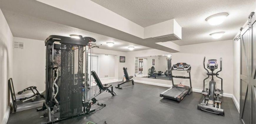 Homes for Sale in Kansas City, MO 64157 | 8519 N Sycamore Avenue