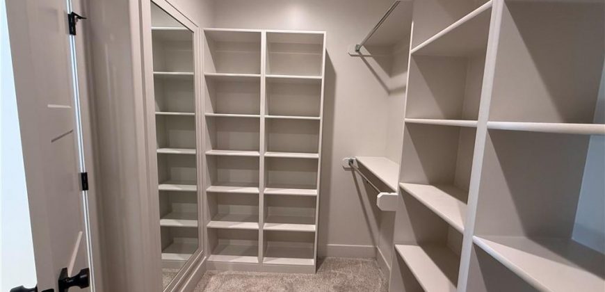 Homes for Sale in Riverside, MO 64150 | 4604 NW Luna Piena Way