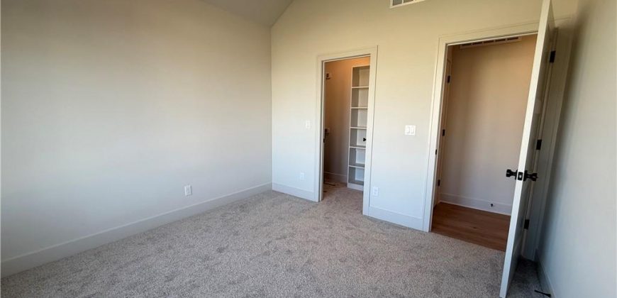 Homes for Sale in Riverside, MO 64150 | 4604 NW Luna Piena Way