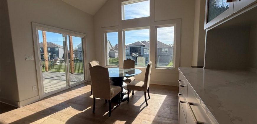 Homes for Sale in Riverside, MO 64150 | 4604 NW Luna Piena Way