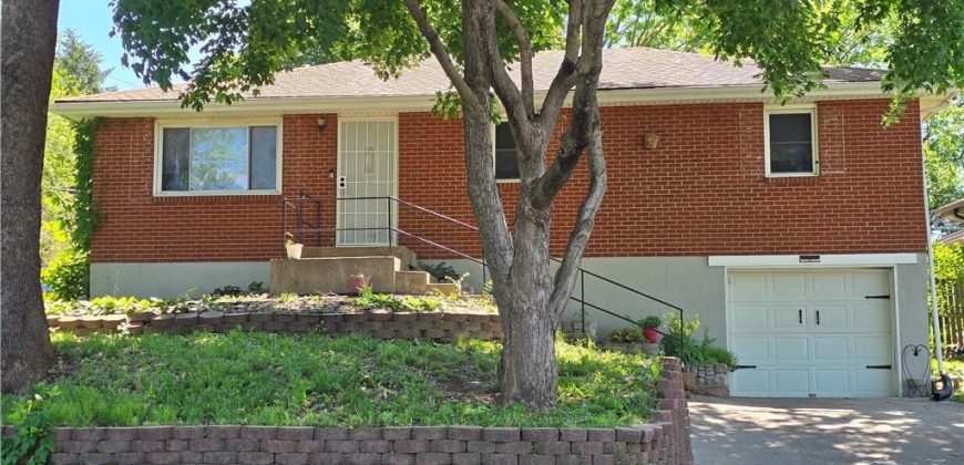 Homes for Sale in Kansas City, MO 64119 | 4947 N Newton Avenue