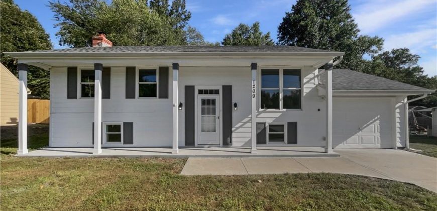 Homes for Sale in Liberty, MO 64068 | 1209  Liberty Drive Terrace