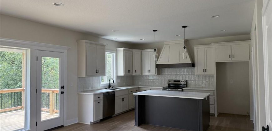 Homes for Sale in Kansas City, MO 64156 | 9007 N Poplar Avenue