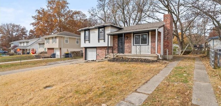 Homes for Sale in Kansas City, MO 64119 | 5412 NE 56th Place