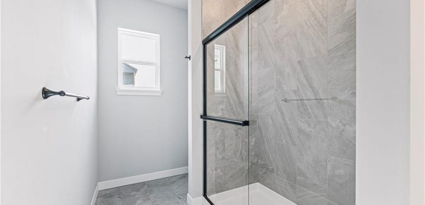 Homes for Sale in Kansas City, MO 64154 | 3024 NW 95th Terrace