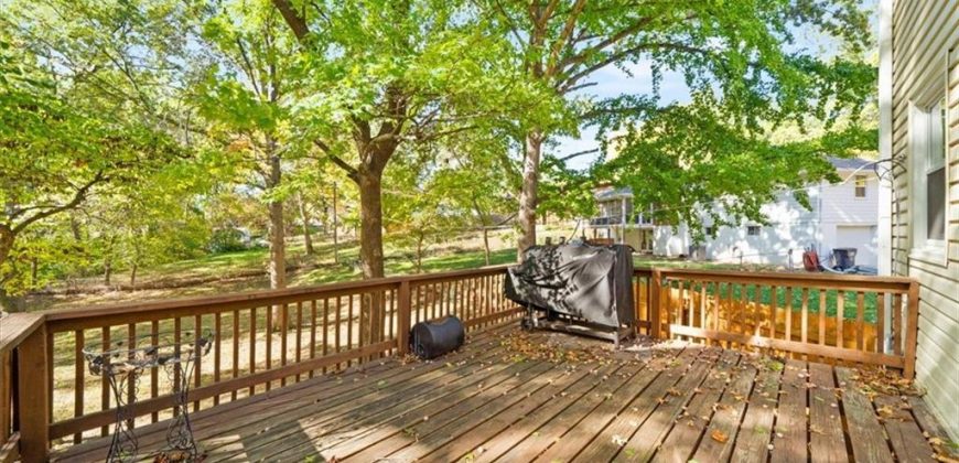 Homes for Sale in Parkville, MO 64152 | 6606 NW Quail Run Drive