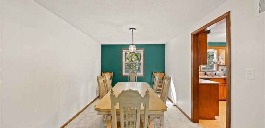 Homes for Sale in Parkville, MO 64152 | 6606 NW Quail Run Drive