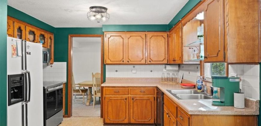 Homes for Sale in Parkville, MO 64152 | 6606 NW Quail Run Drive