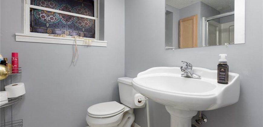 Homes for Sale in Liberty, MO 64068 | 1327  Easton Court