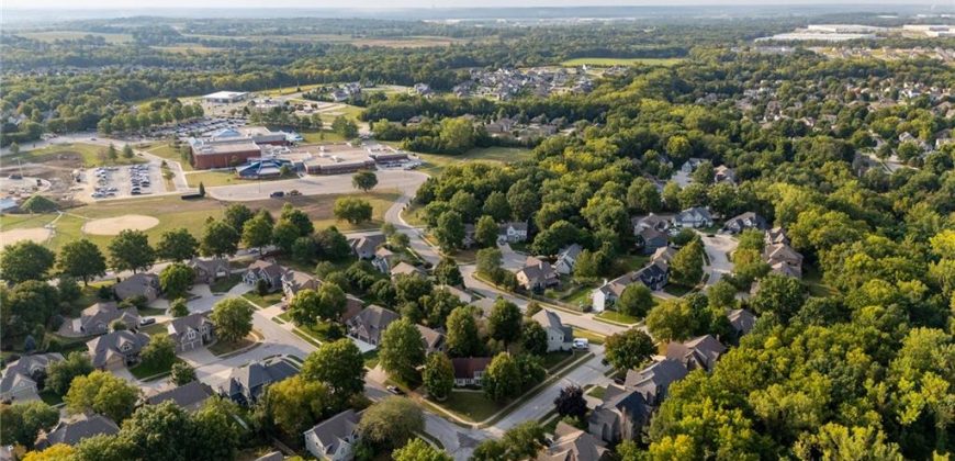 Homes for Sale in Liberty, MO 64068 | 1327  Easton Court