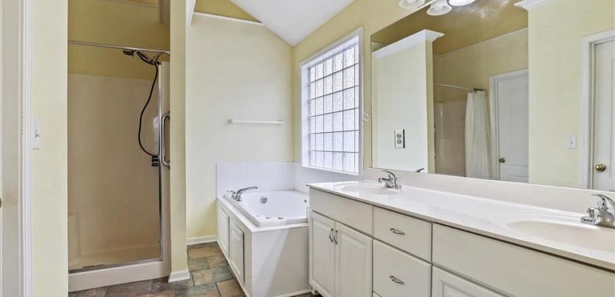 Homes for Sale in Kansas City, MO 64119 | 4409 NE 72nd Terrace