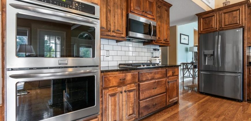 Homes for Sale in Kansas City, MO 64157 | 9020 N Oxford Avenue